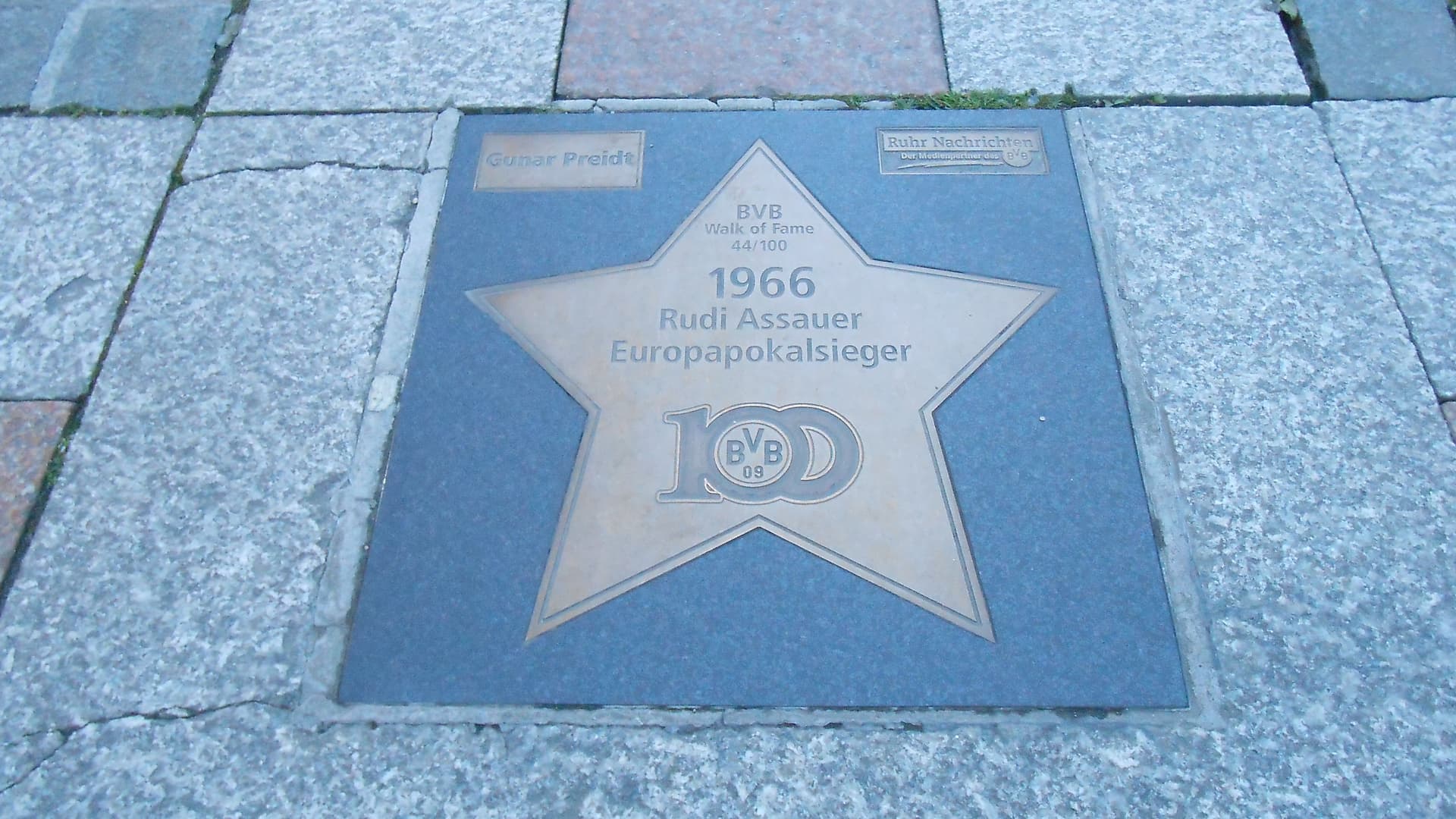 BVB Walk of Fame 44-100