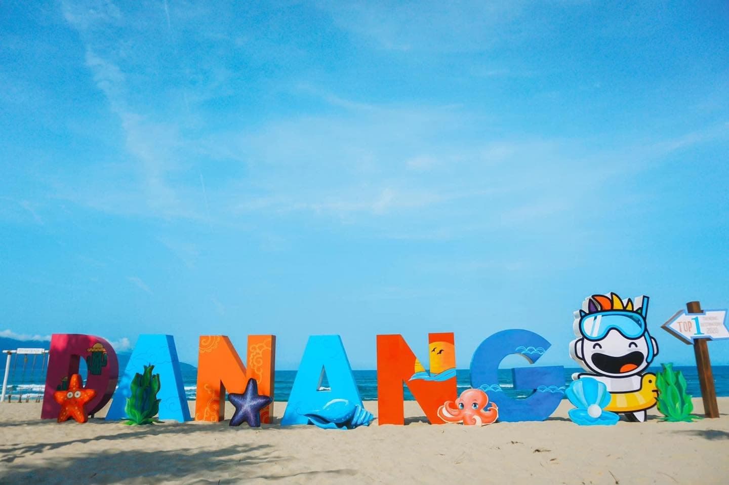 Góc check in siêu đẹp tại bãi biển Đà Nẵng mùa hè này. (1 of 5)