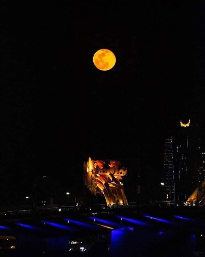 Super moon last night in Danang.