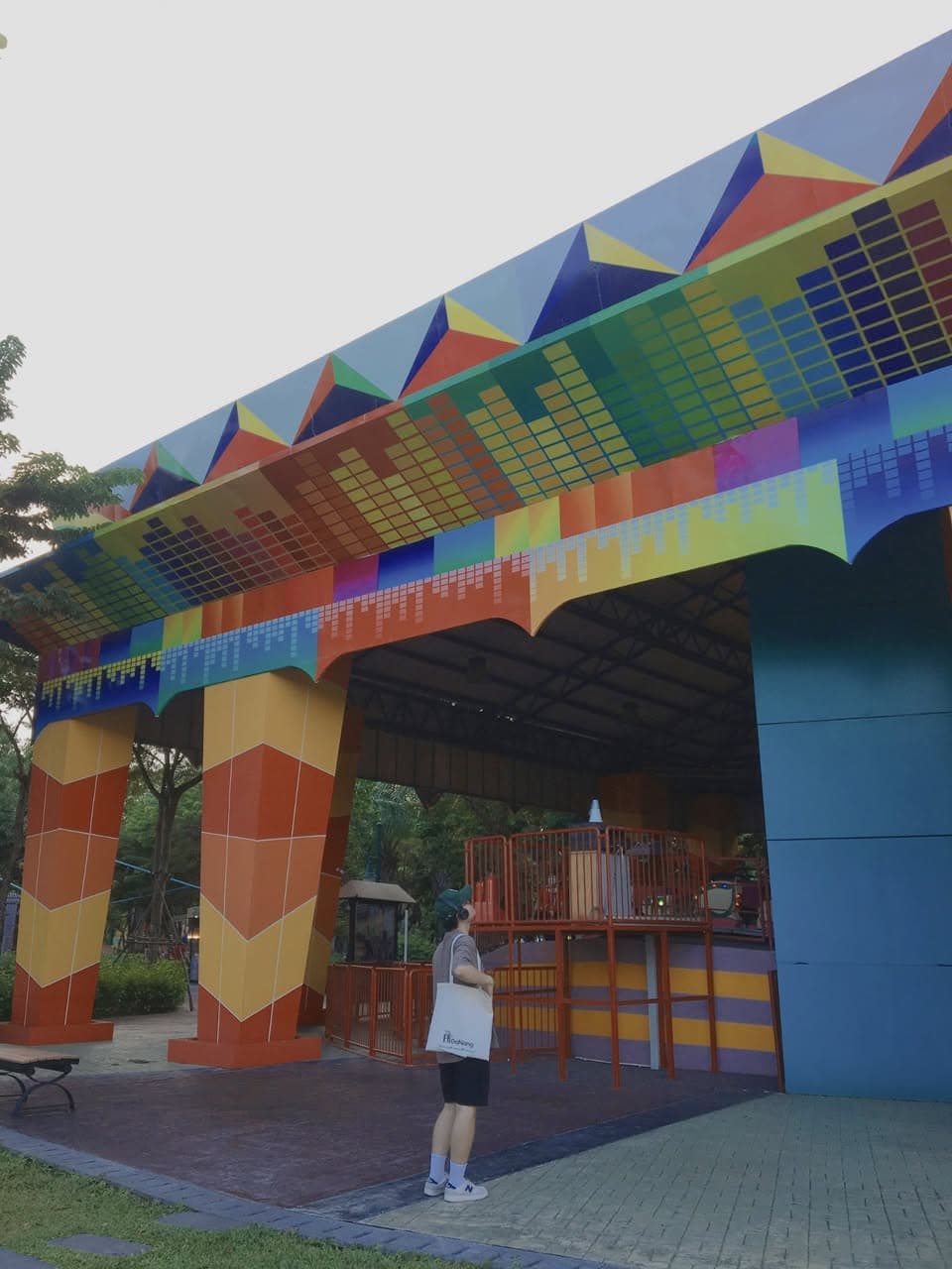 Chiều nay làm vòng công viên châu Á thôi ạ, trời nắng đẹp quá. (1 of 7)