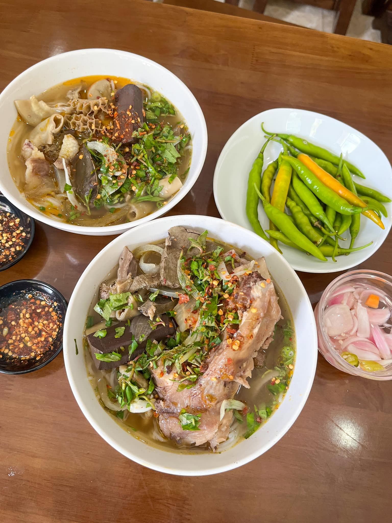 Tui Mới phát hiện Quán bún lòng bò núp hẻm khá hấp dẫn. (4 of 8)