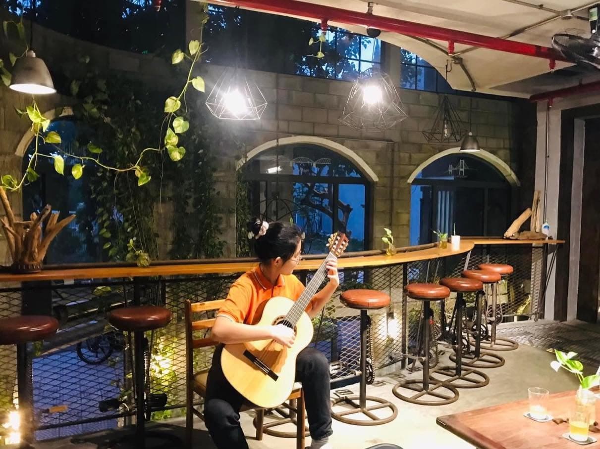 Những khoảnh khắc dễ thương từ buổi sound check của Danang Guitar Conc (7 of 7)