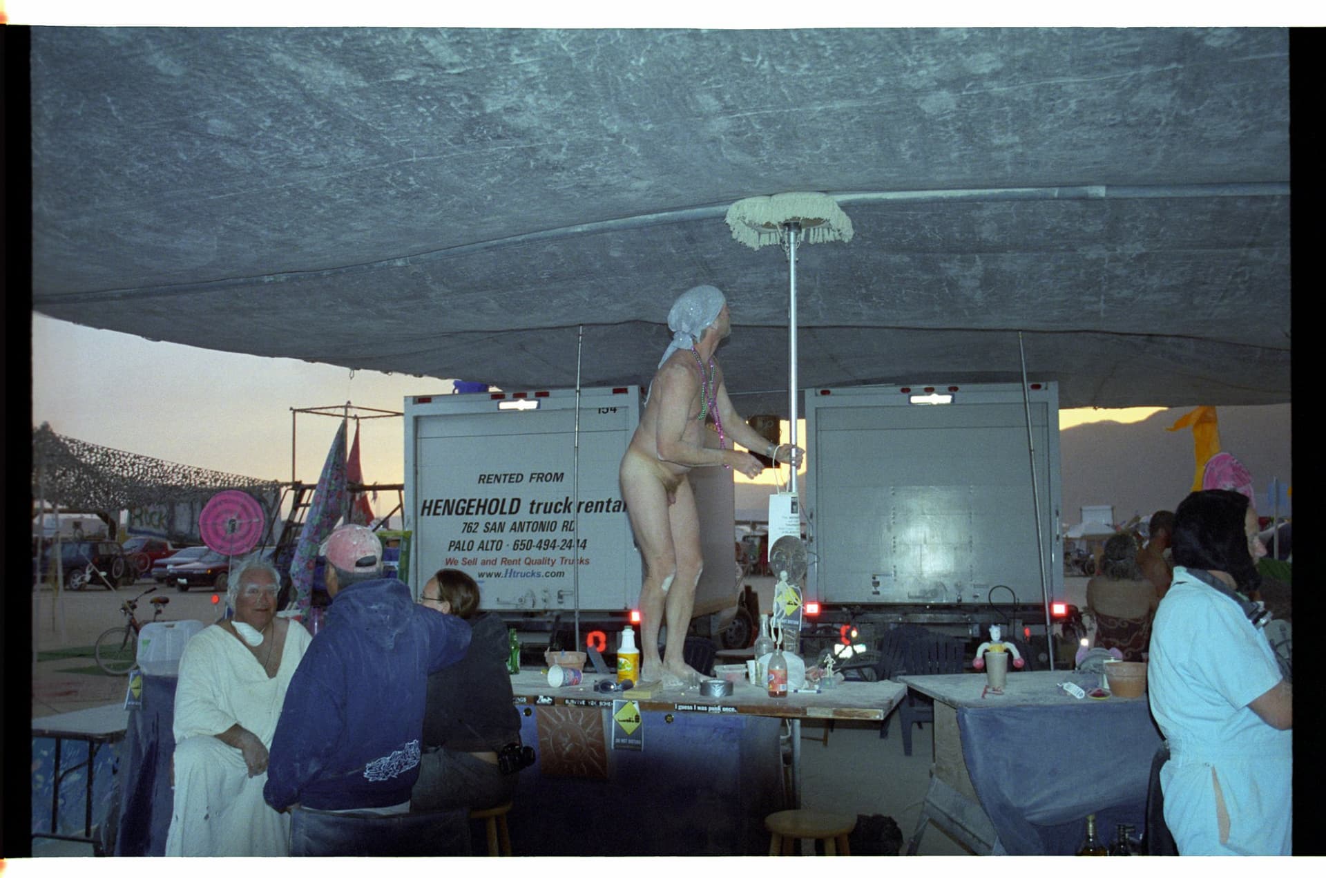 Dinner at the Ingenious camp · 2/8