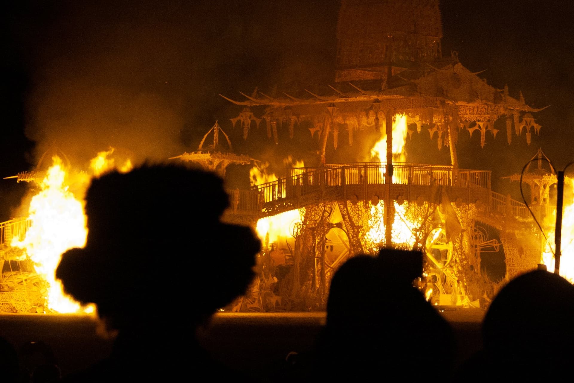 The Temple of Stars burns, 2004 · 2/9