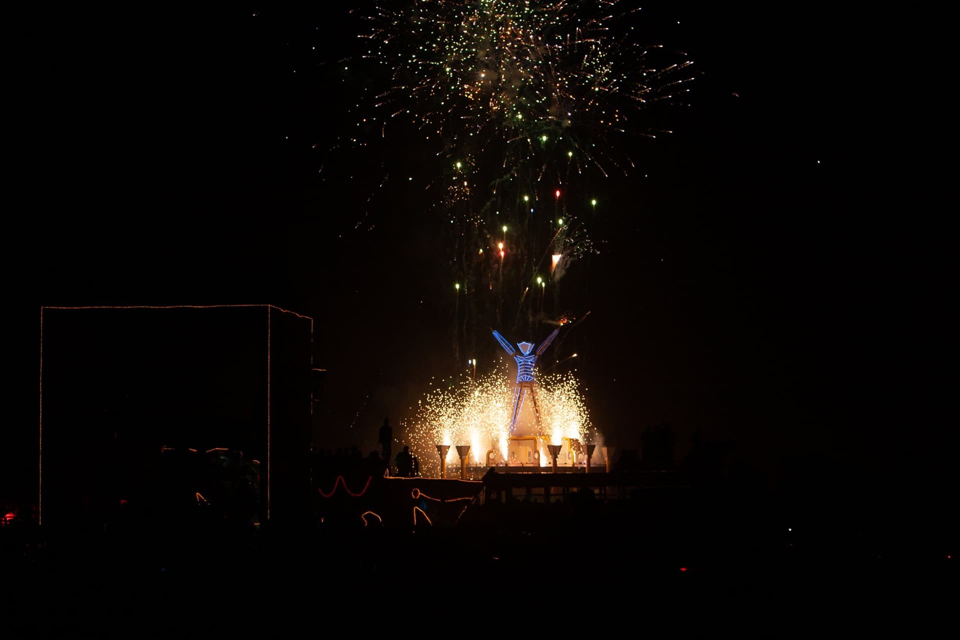 The Man burns with fireworks, 2006 · 23/33