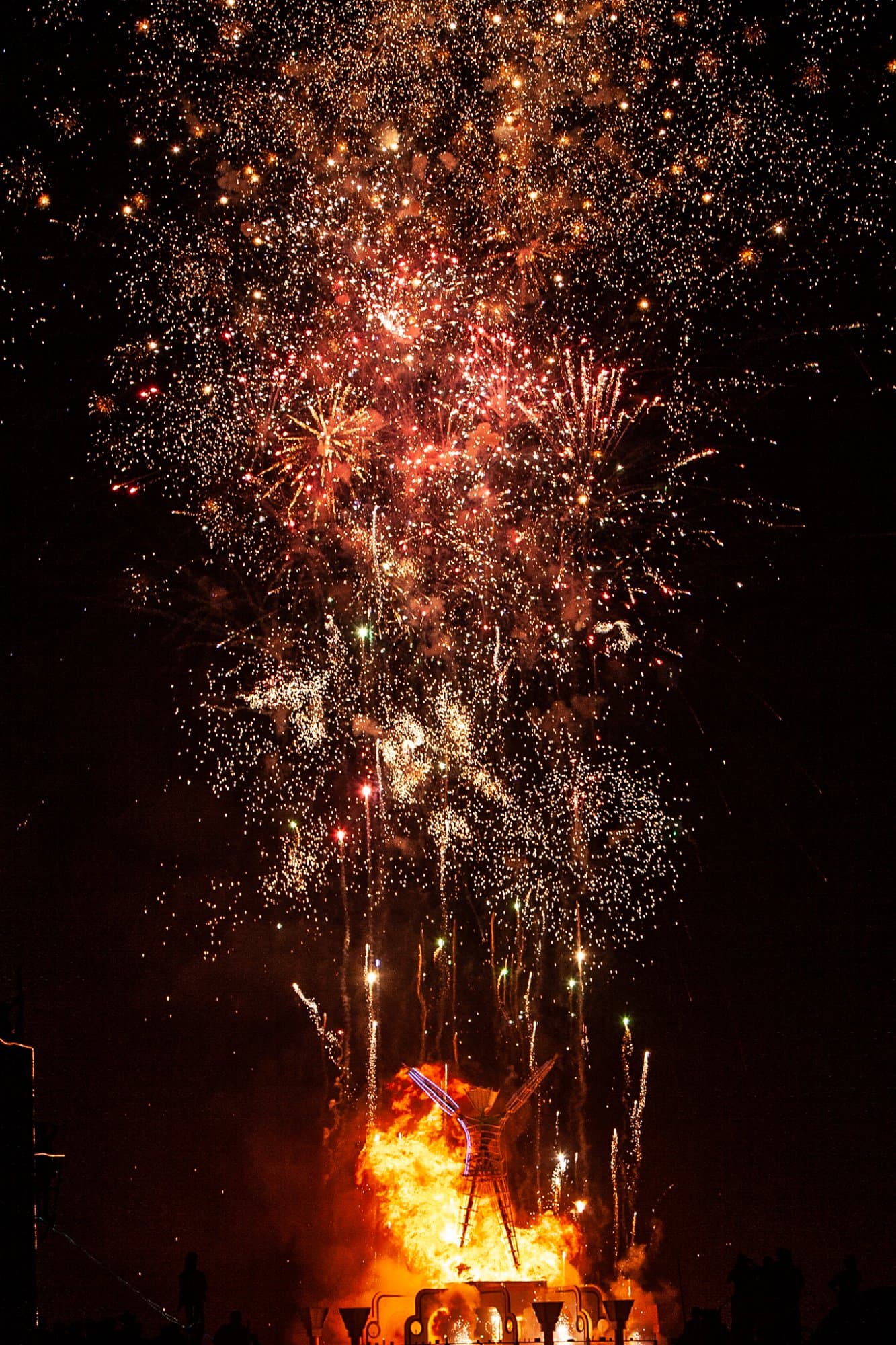 Fireworks over the burning Man, 2006 · 10/20