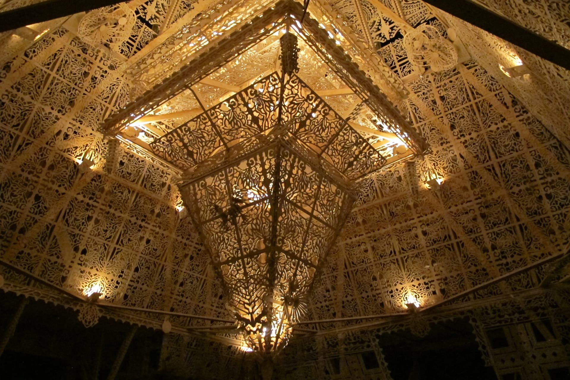 Inside the Temple of Juno · 1/3