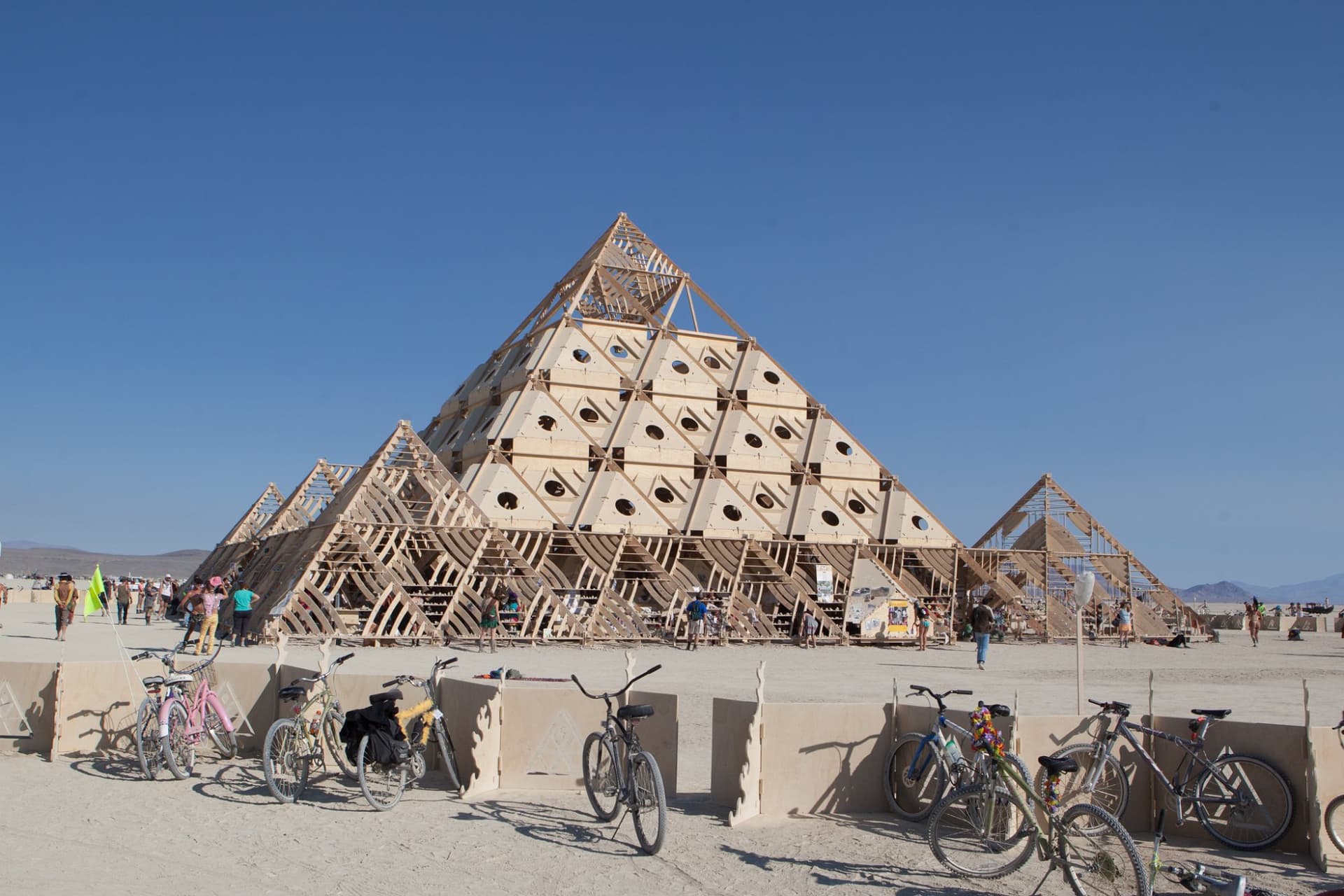 The Temple of Whollyness pyramid · 1/2
