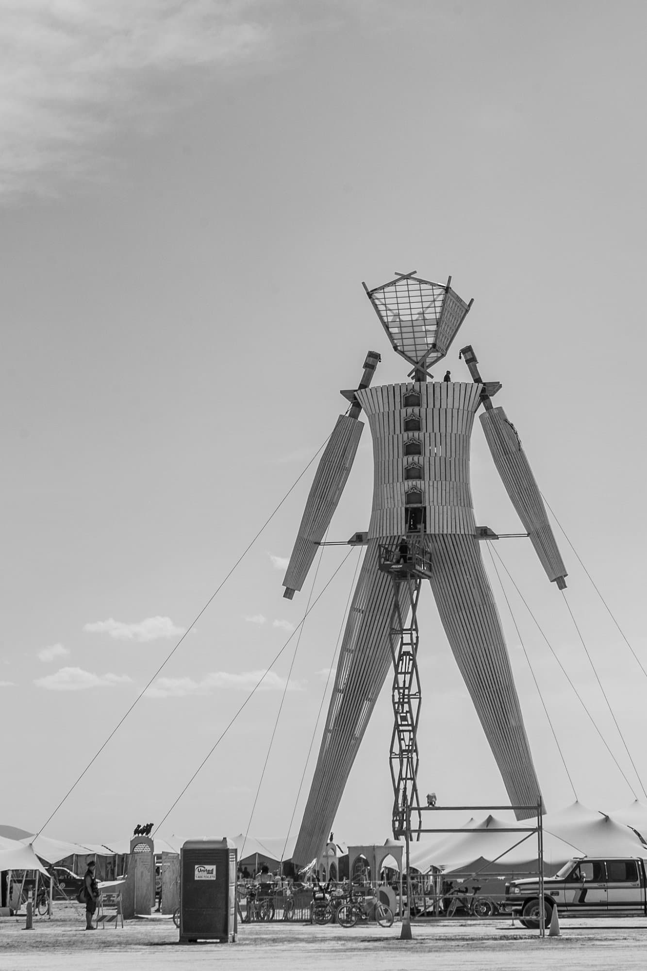 Building the Man on the tower · 9/9