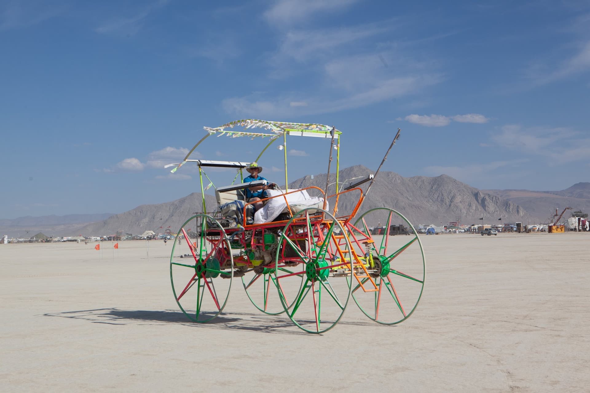 The art-car fleet, day · 4/20