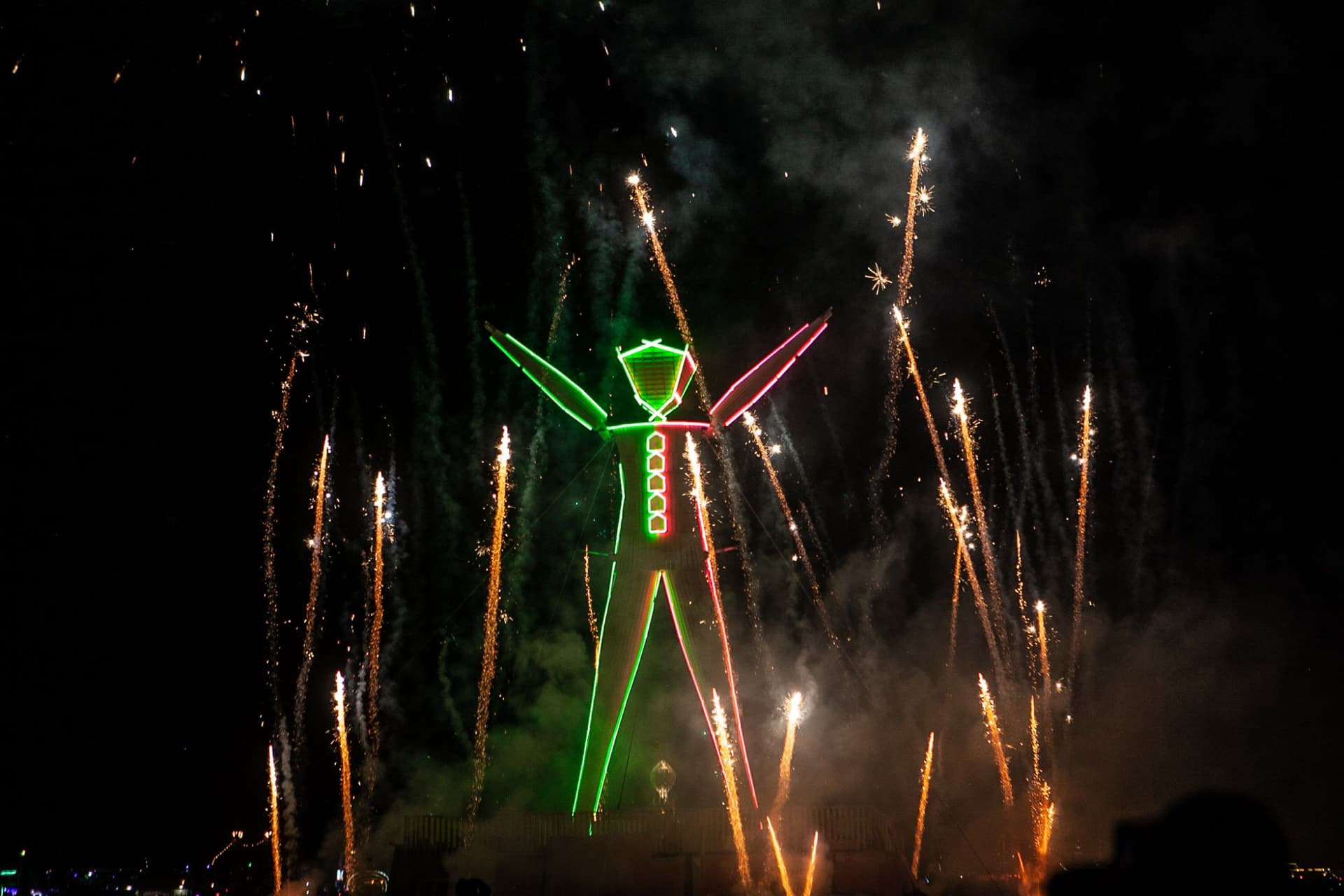 Fireworks over the Man, 2015 · 6/19
