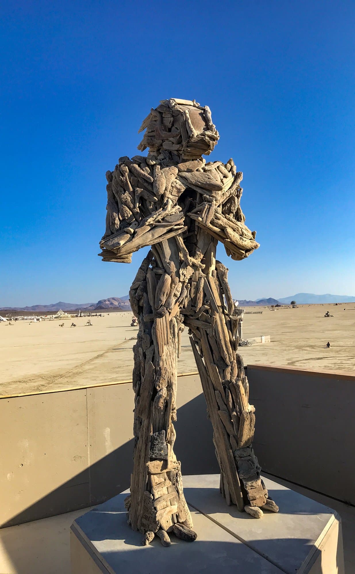 The robot sculptures · 7/17