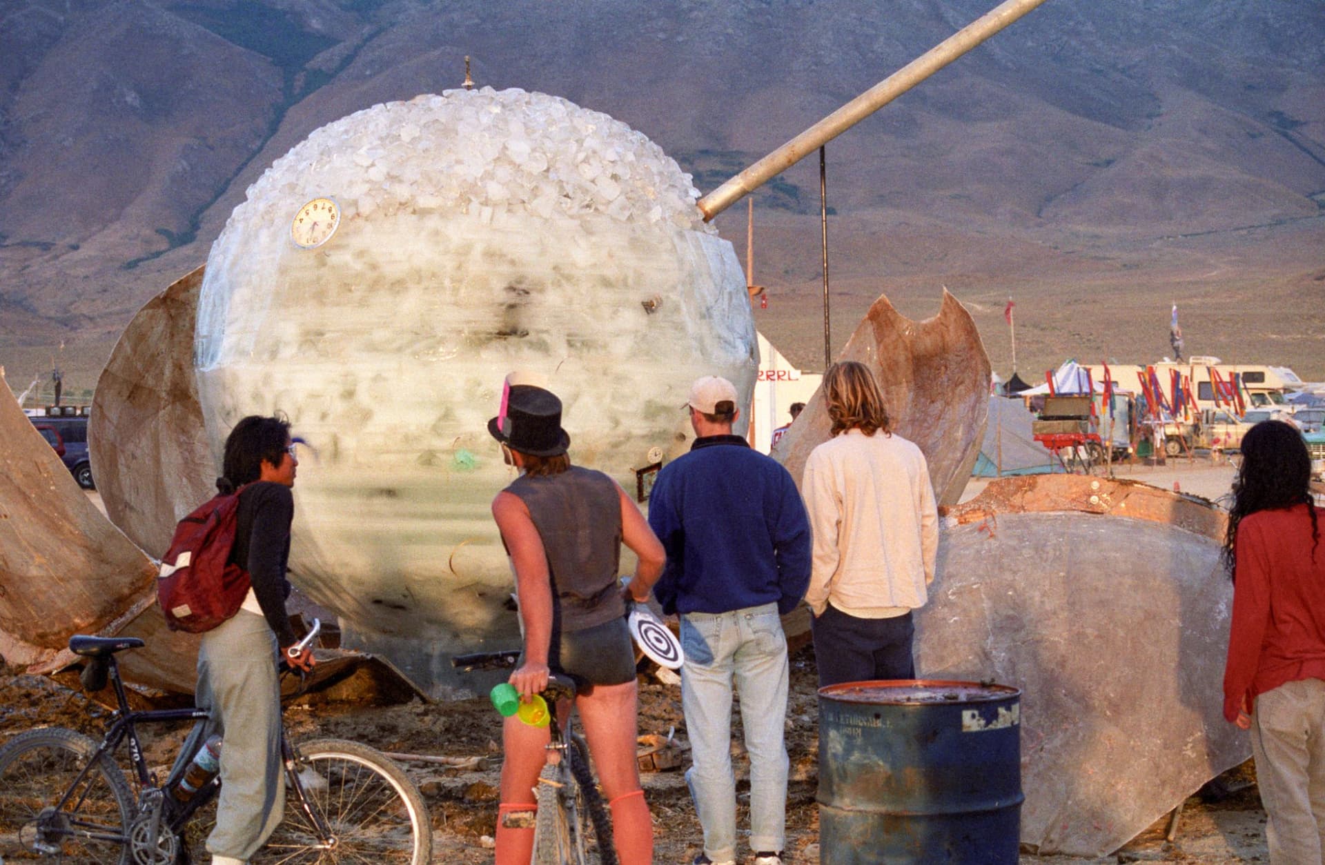The iceball sundial · 10/10