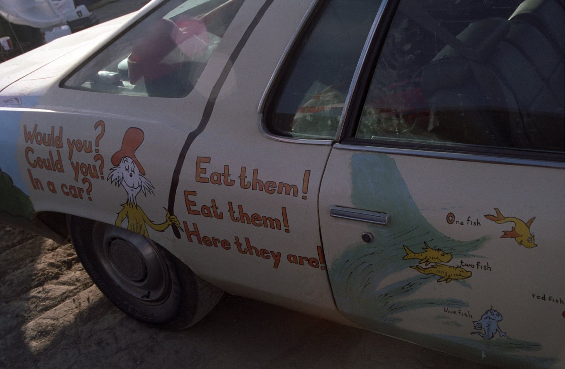 'Hitched up old Max' car · 2/3