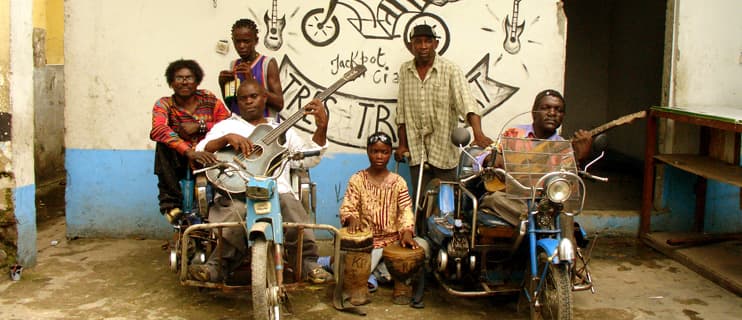 Staff Benda Bilili (2011)