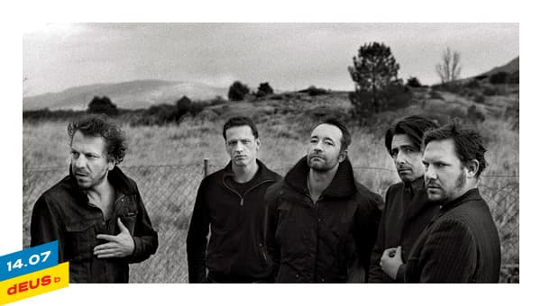 dEUS (2013)