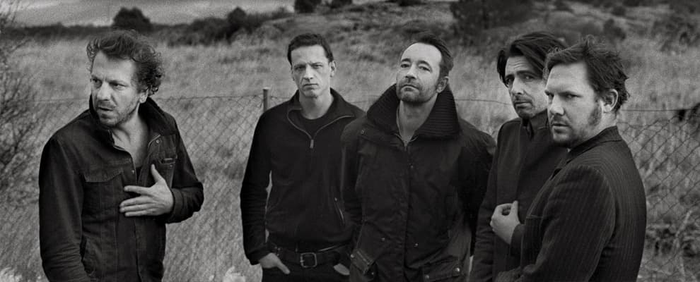 Deus (2015)
