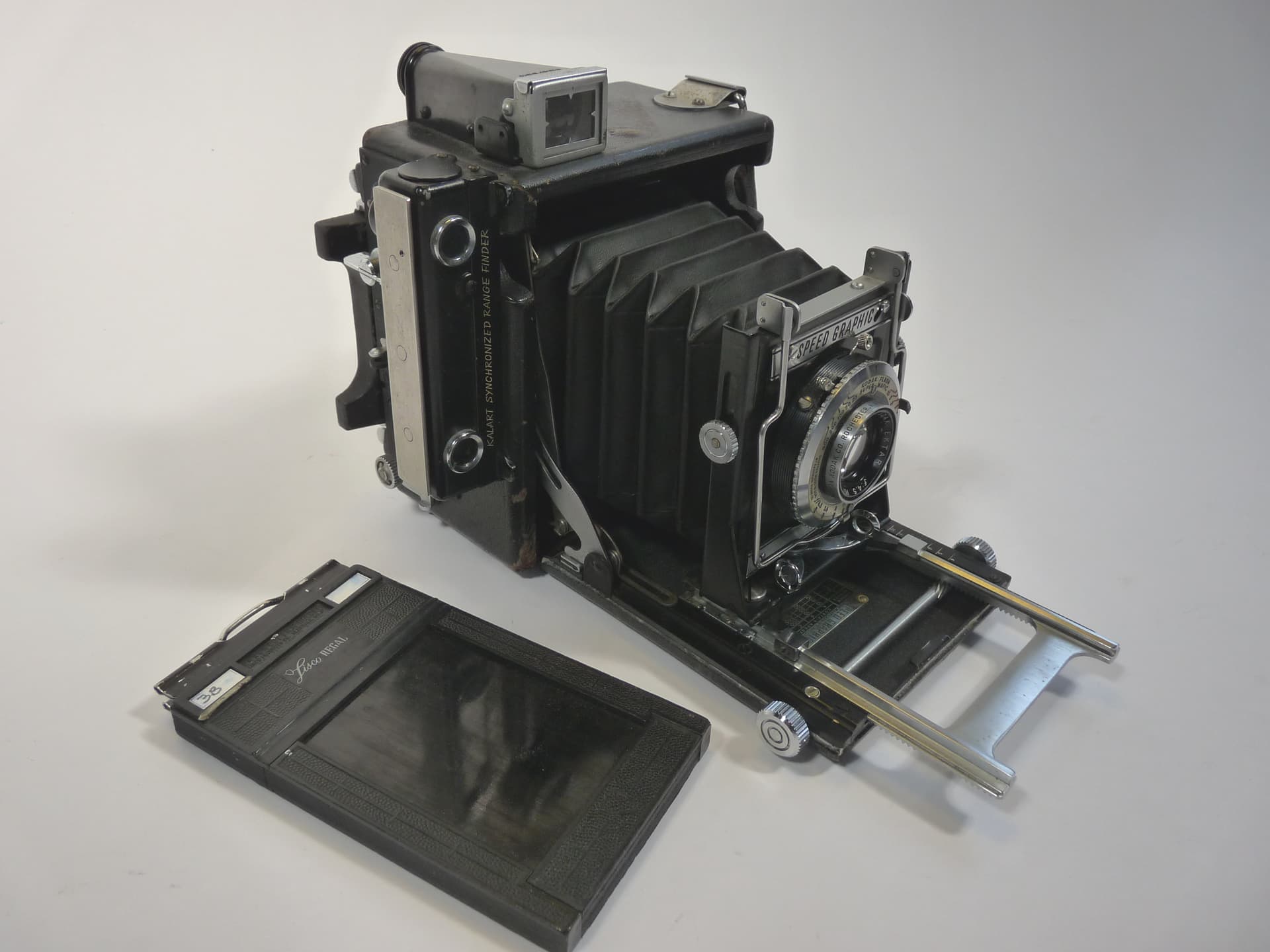The press photographer's Speed Graphic (1930)