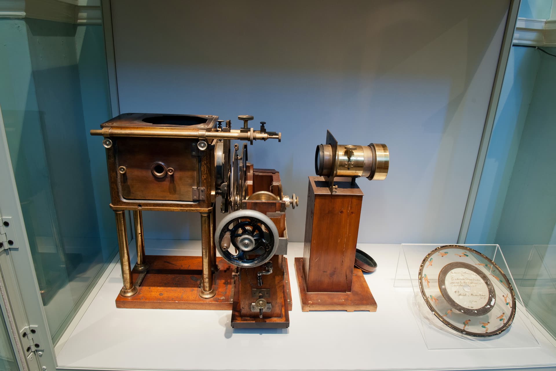 The zoopraxiscope (1879)