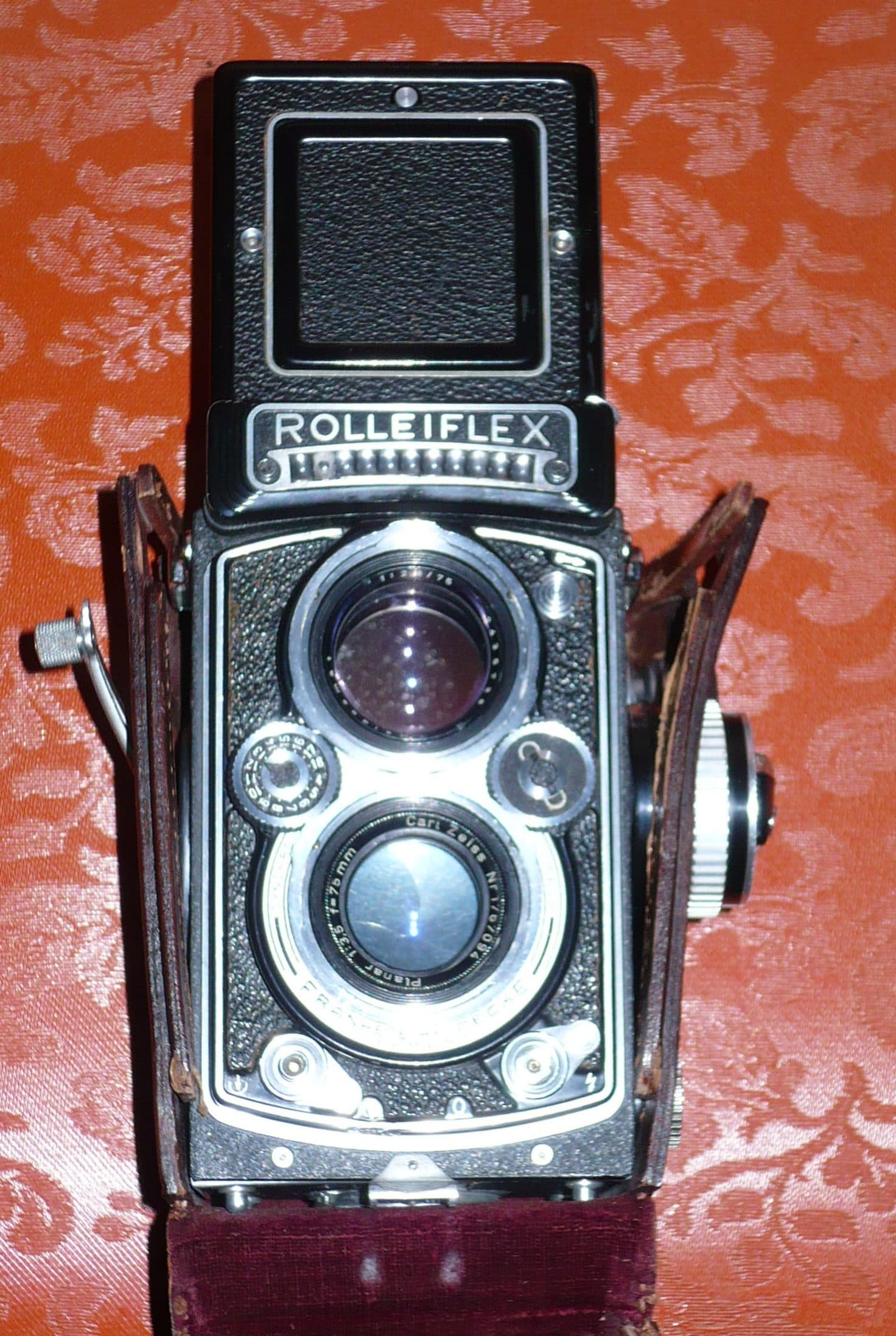 The Rolleiflex TLR (1929)