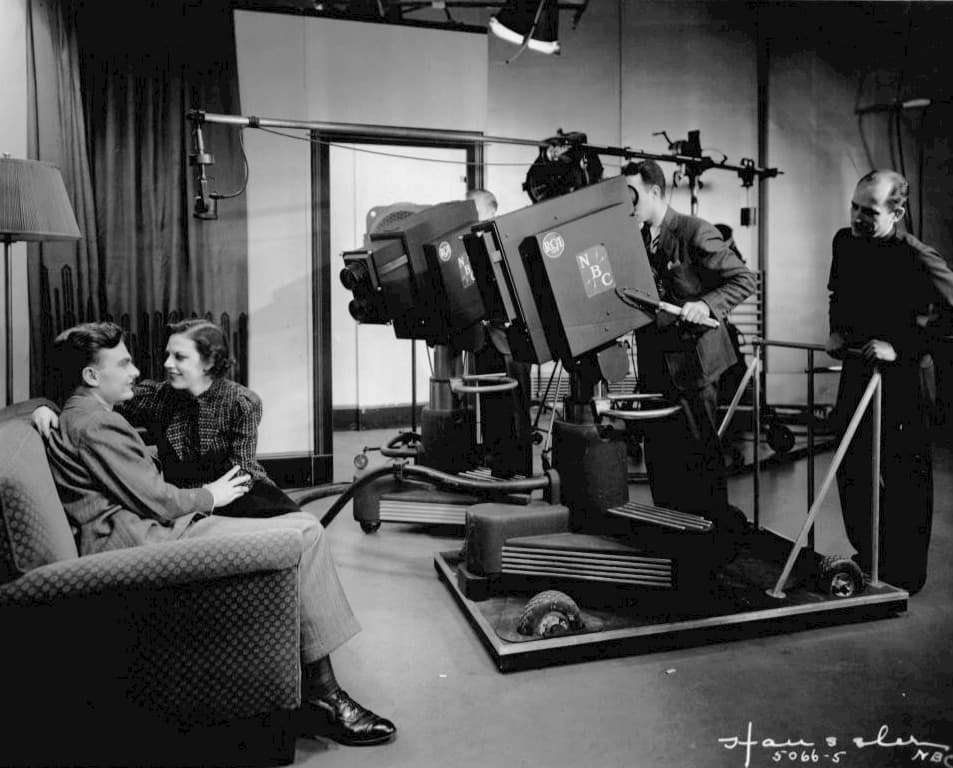 The early TV camera (1936)