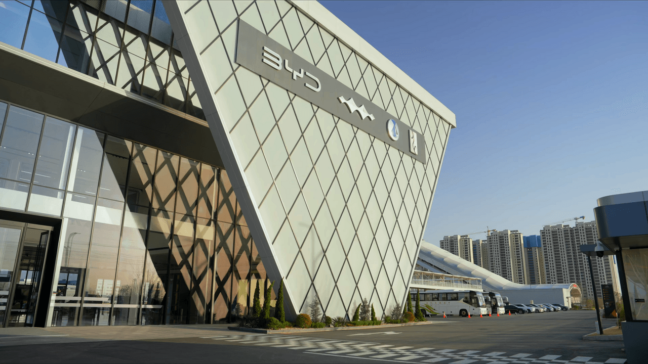 BYD Overtakes Tesla on Quarterly EV Sales