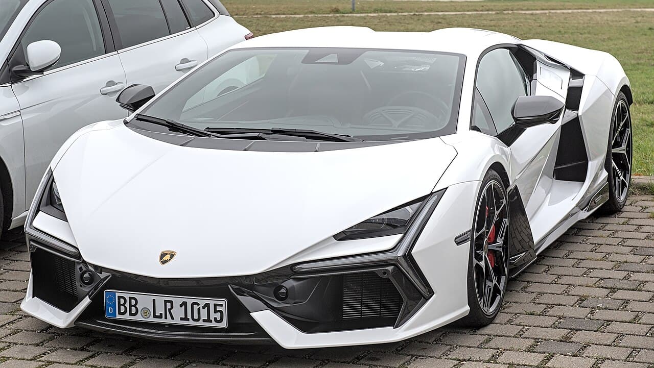 Lamborghini Revuelto — Hybrid V12 Successor