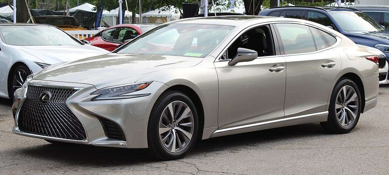 Lexus LS400 — Japan's First German Killer
