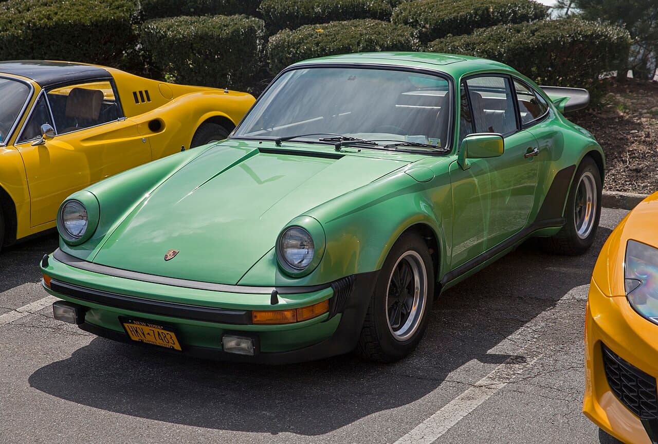 Porsche 911 Turbo (930) — The Widowmaker