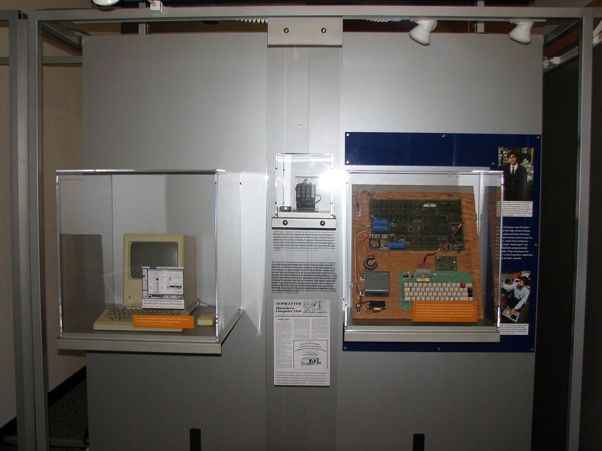 Apple I, Macintosh and a Wozniak blue box together