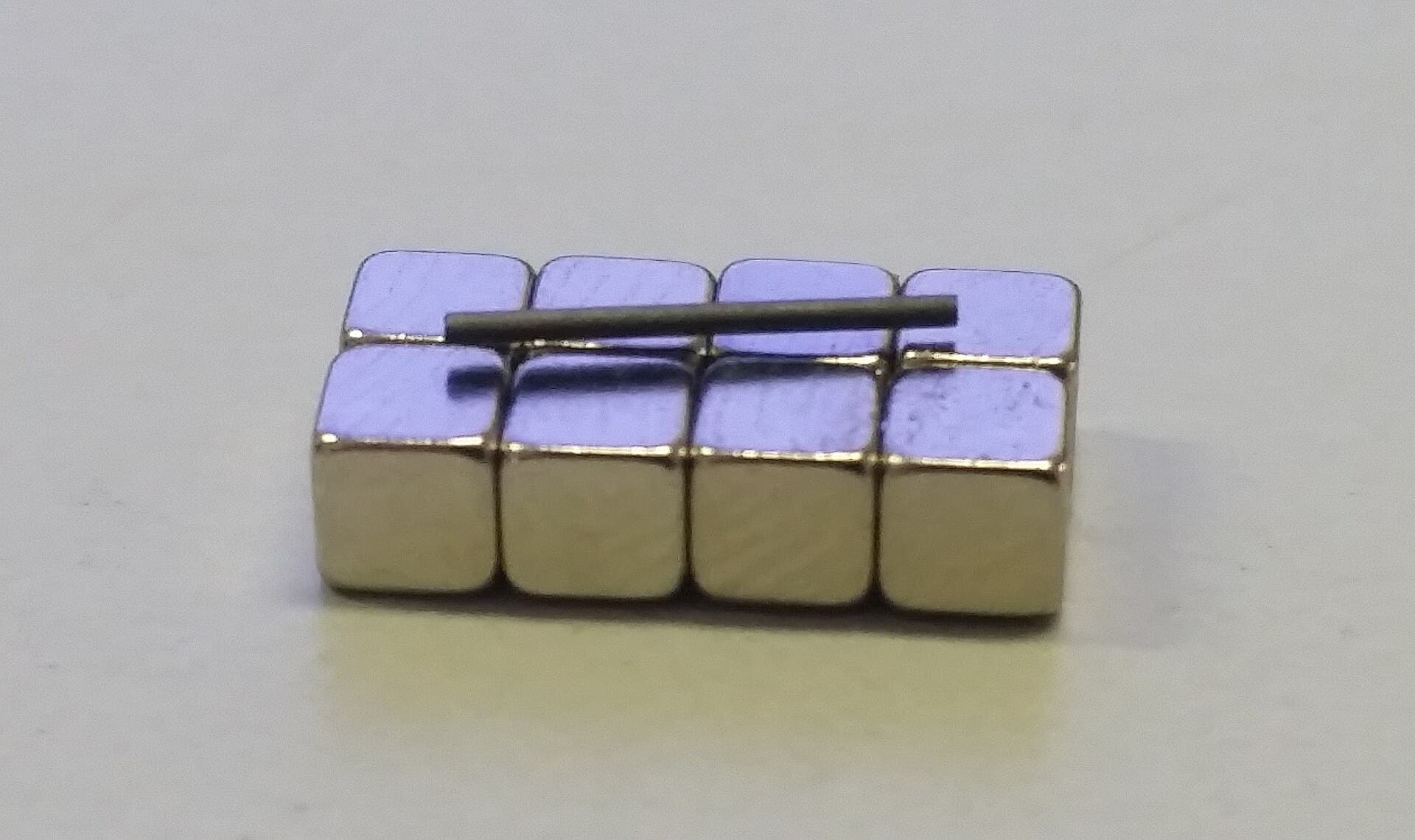 Diamagnetic levitation demonstrated with pencil lead