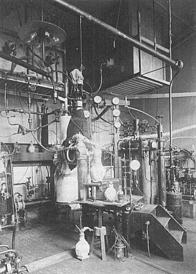 The Leiden cryogenic laboratory, room E, 1900