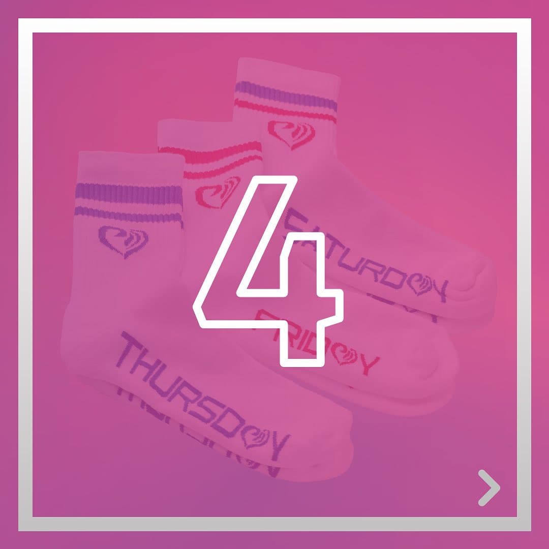 Electric Love Advent Calendar - Day 4! 🤪 It´s International Sock Day! Well... a (1/2)