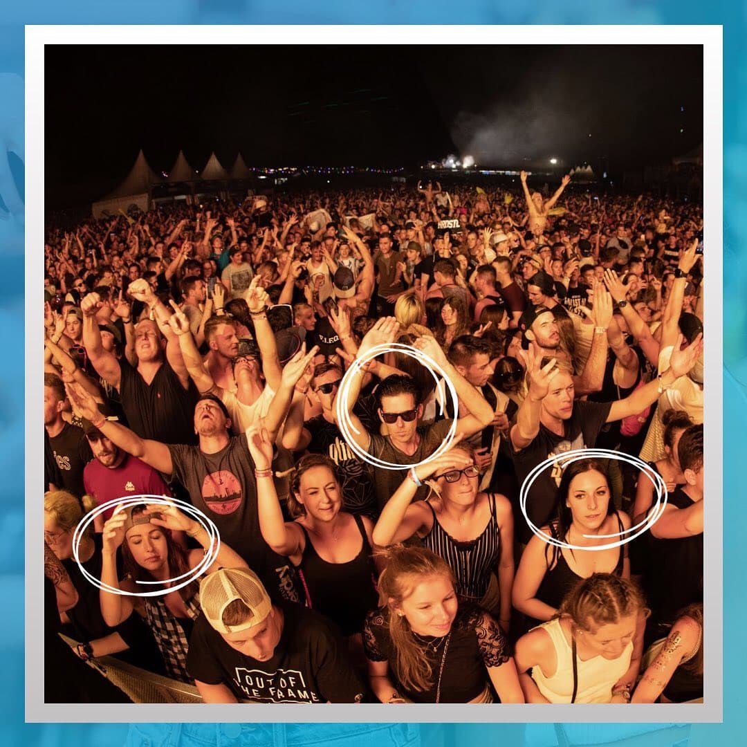 Electric Love Advent Calendar - Day 15! βΊ Help us find these 3 people in this im (2/2)