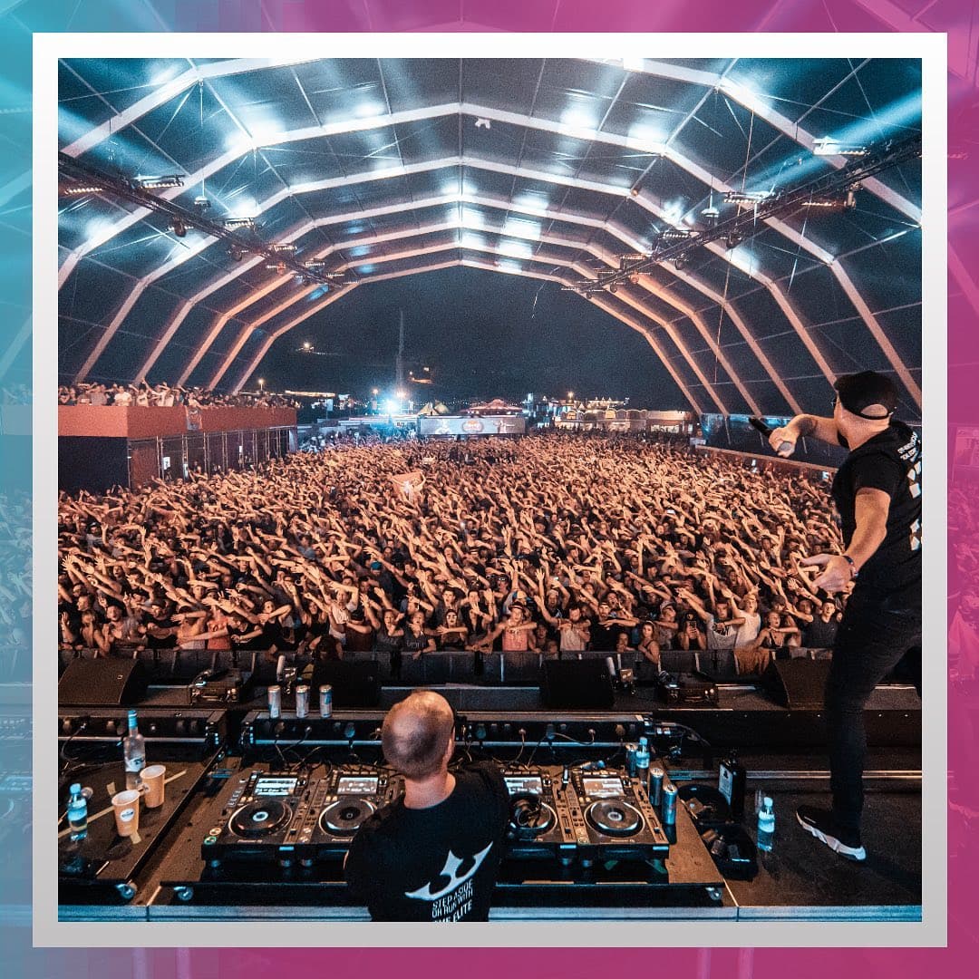 Electric Love Advent Calendar - Day 16! 🕺🏻 We can‘t wait to come back to our # (2/2)