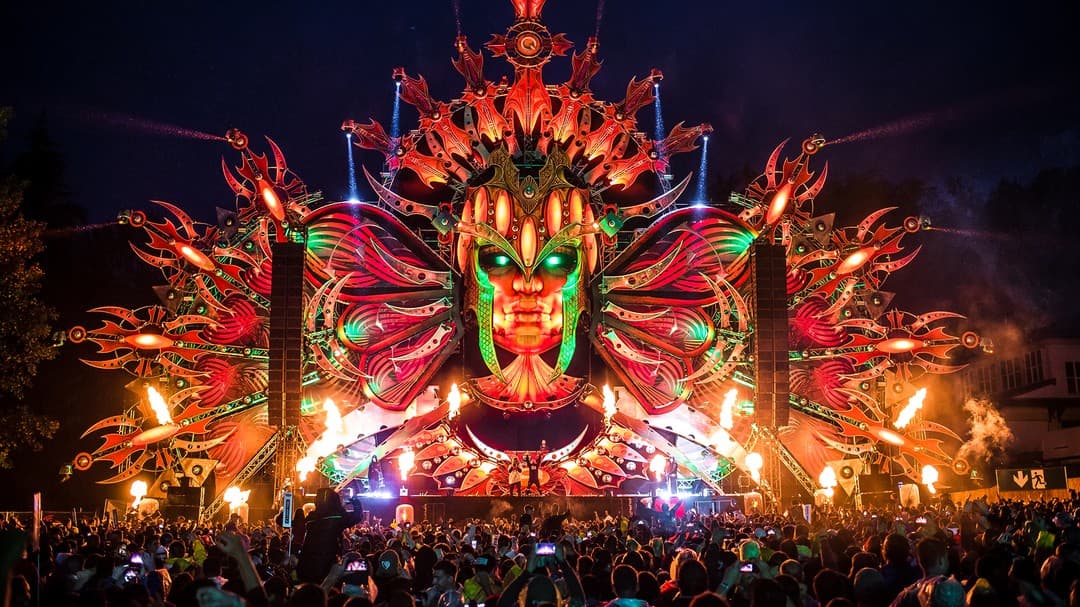 Where are the 2k19 hard-dance-lovers at? Show us in the comments! ππ» Don't for