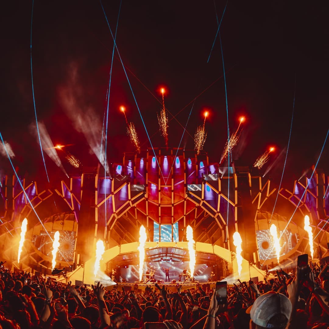 Mainstage energy π₯ (2/2)