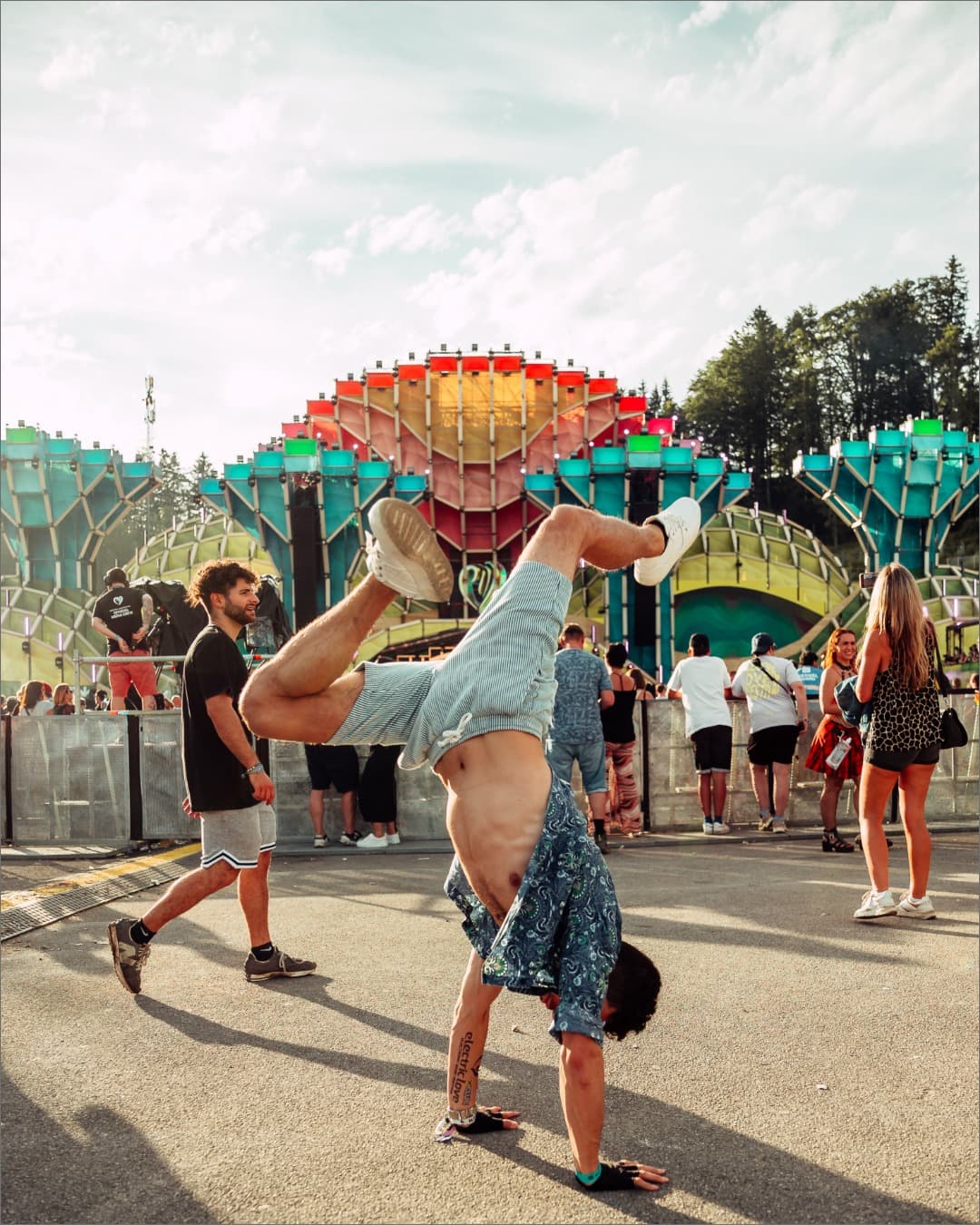 The Colorful Playground π©·β¨ (2/3)