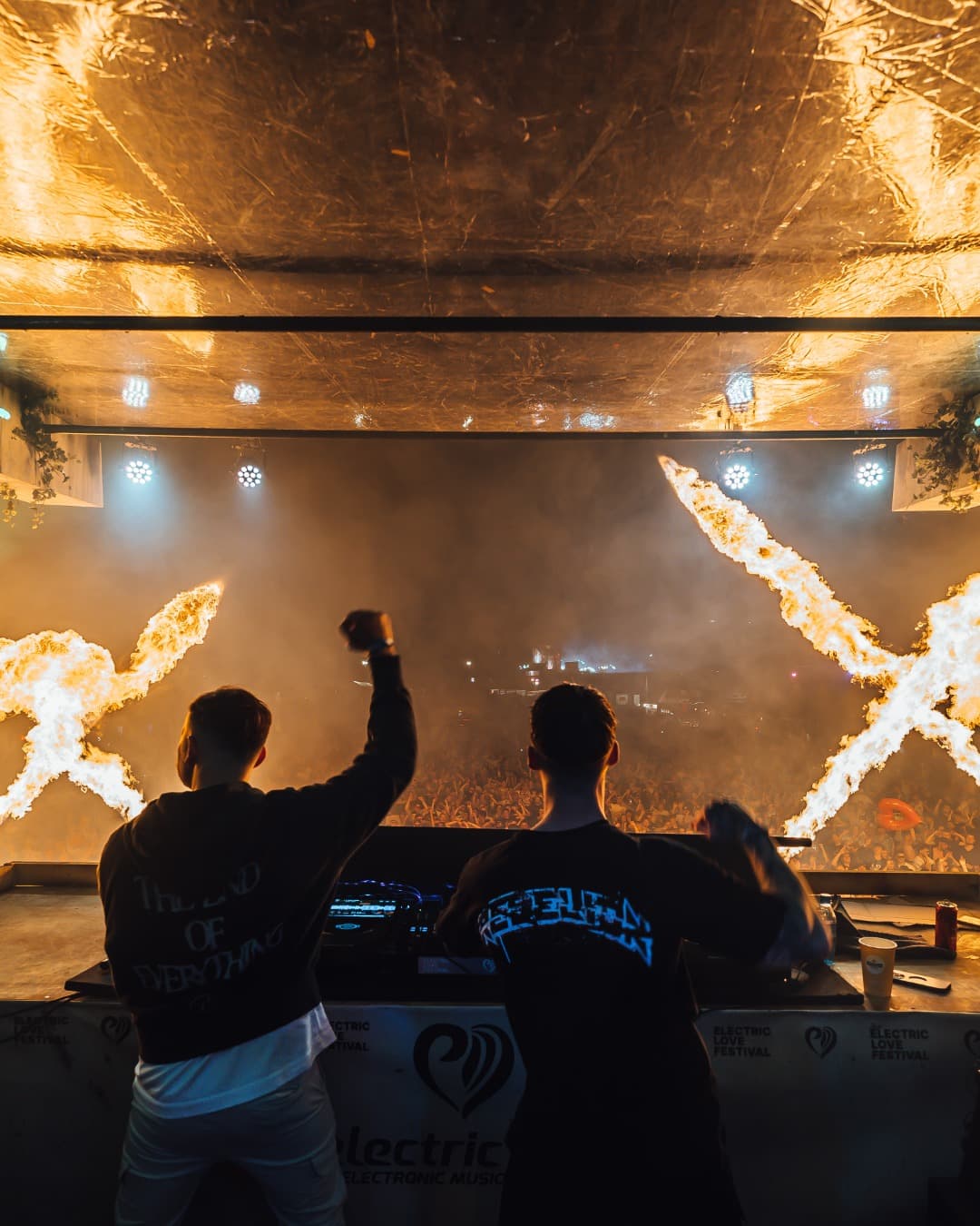 Where we wanna beโฆ๐ญ๐ If you could go back, which set would you relive? ๐ (2/2)
