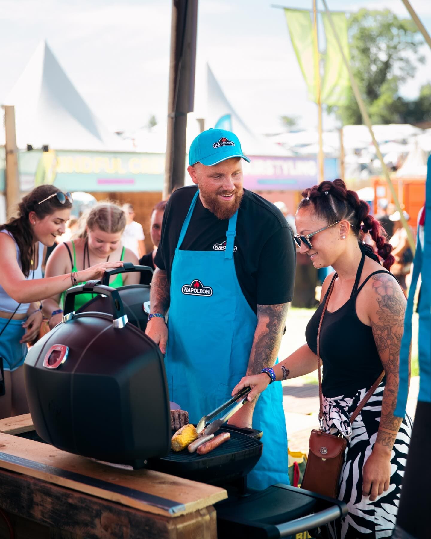 Summer, Sun, Beers and BBQs ๐ Grab an ice-cold Heineken and your favorite BBQ s (1/3)