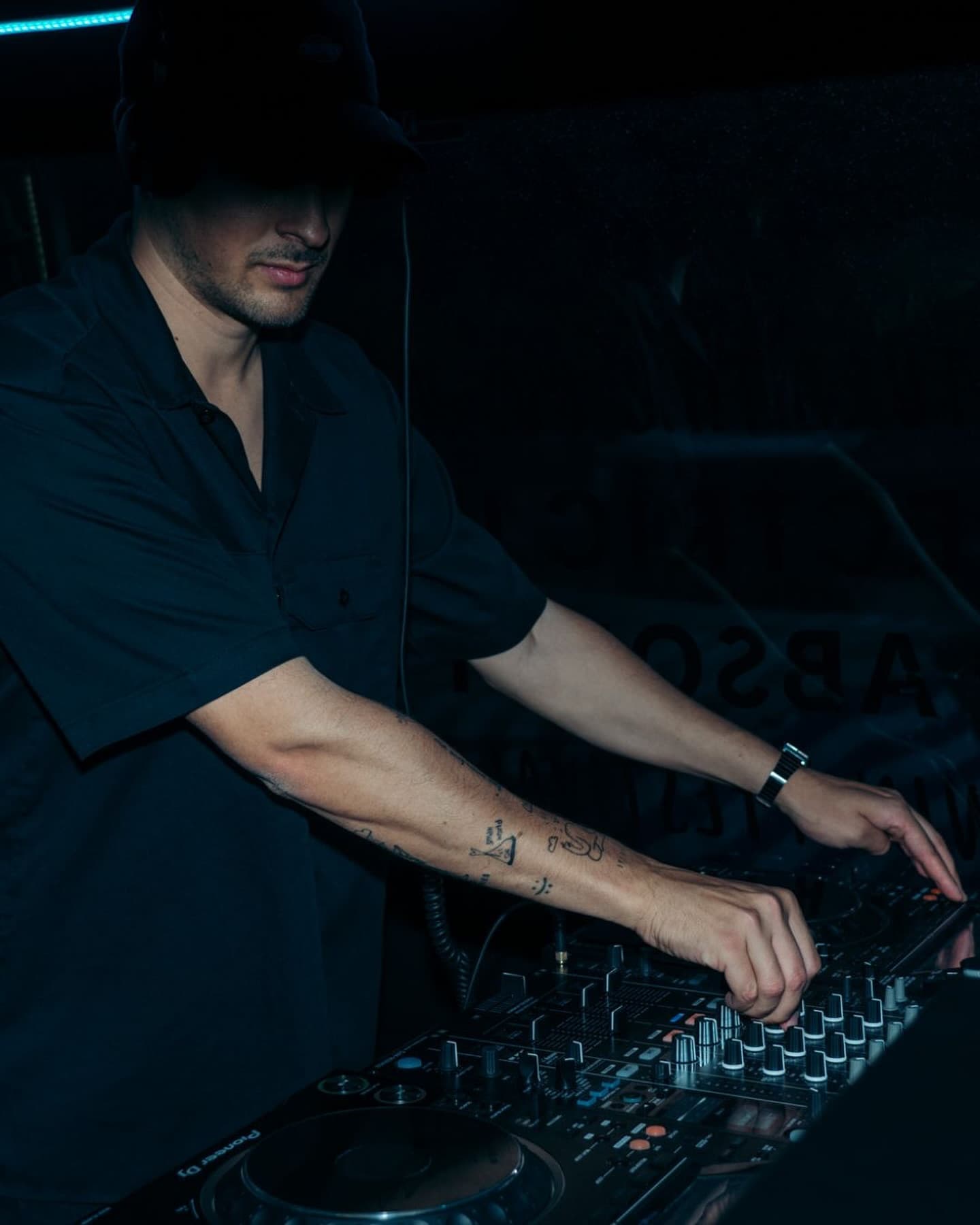 Escape daily life - Rave & Roll with Electric Love Festival & Absolut β¨πͺ© (2/6)