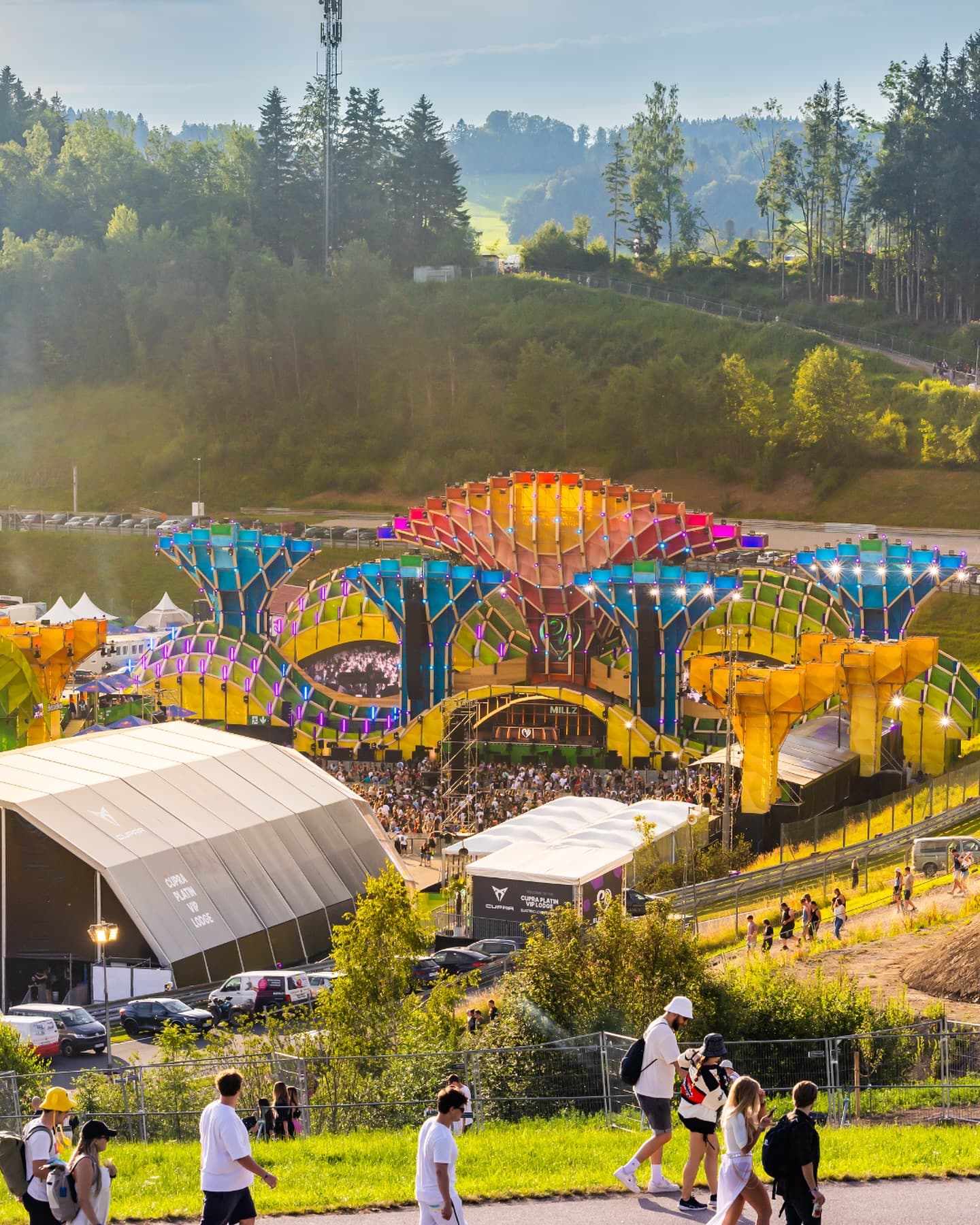 Time to rename the group chat,Electric Love Festival 2025β π«ΆπΌβ¨ Limited Loyalt (2/3)