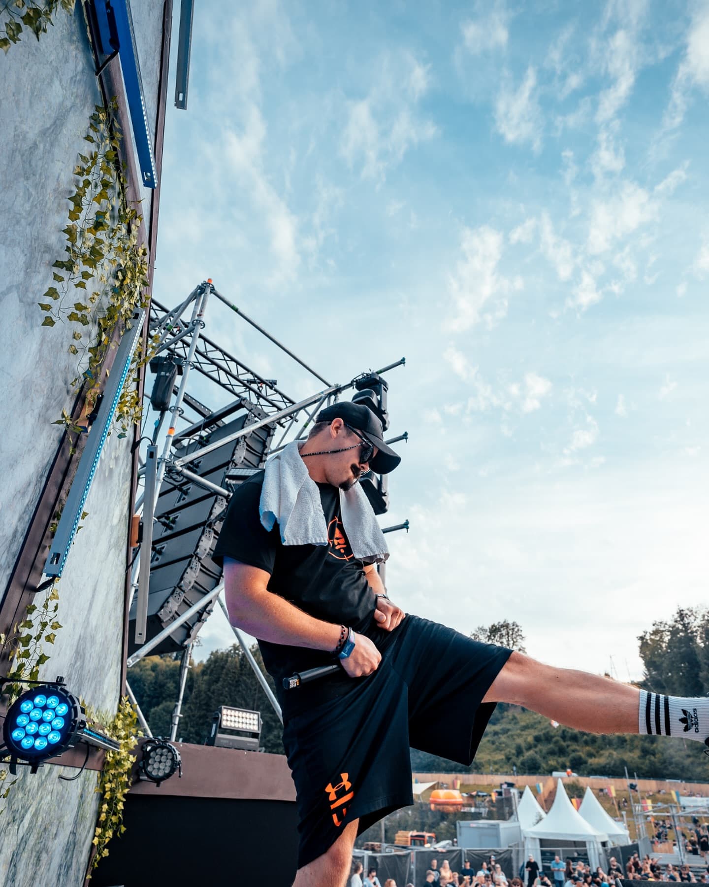 Where are our Shutdown Stage lovers at? π₯ (2/2)
