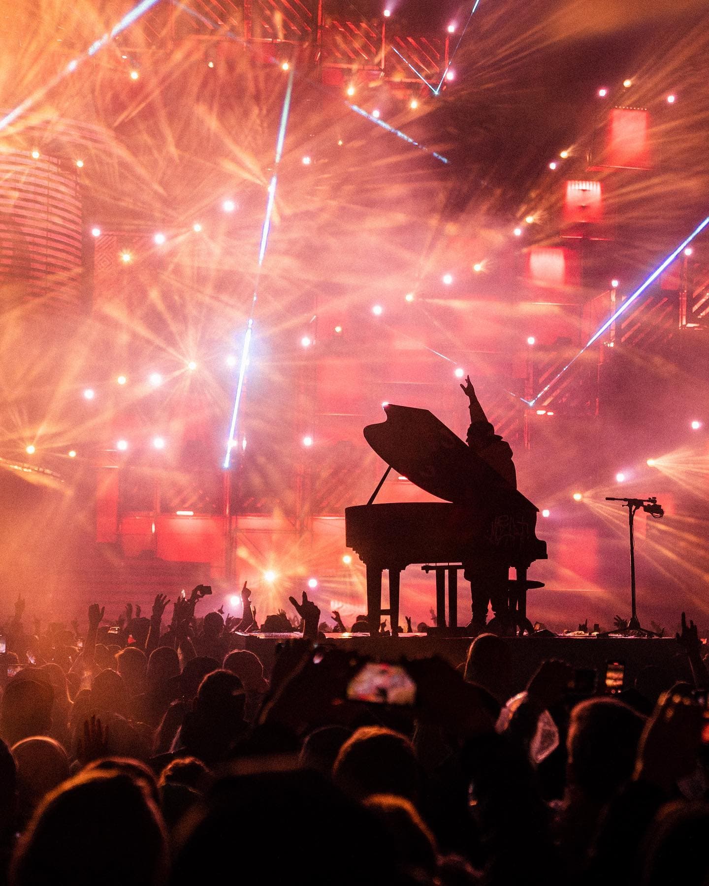 THANK YOU electric lovers for making this special edition a legendary one. Can’t (1/3)