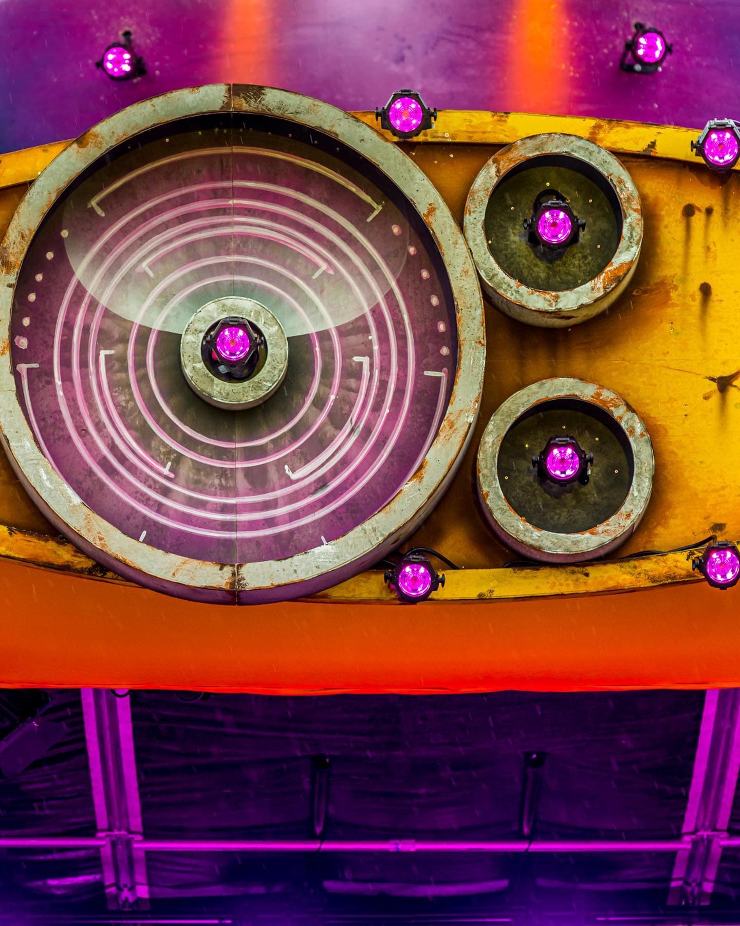 Look in my eyes! π¦ Can you feel it? (1/4)
