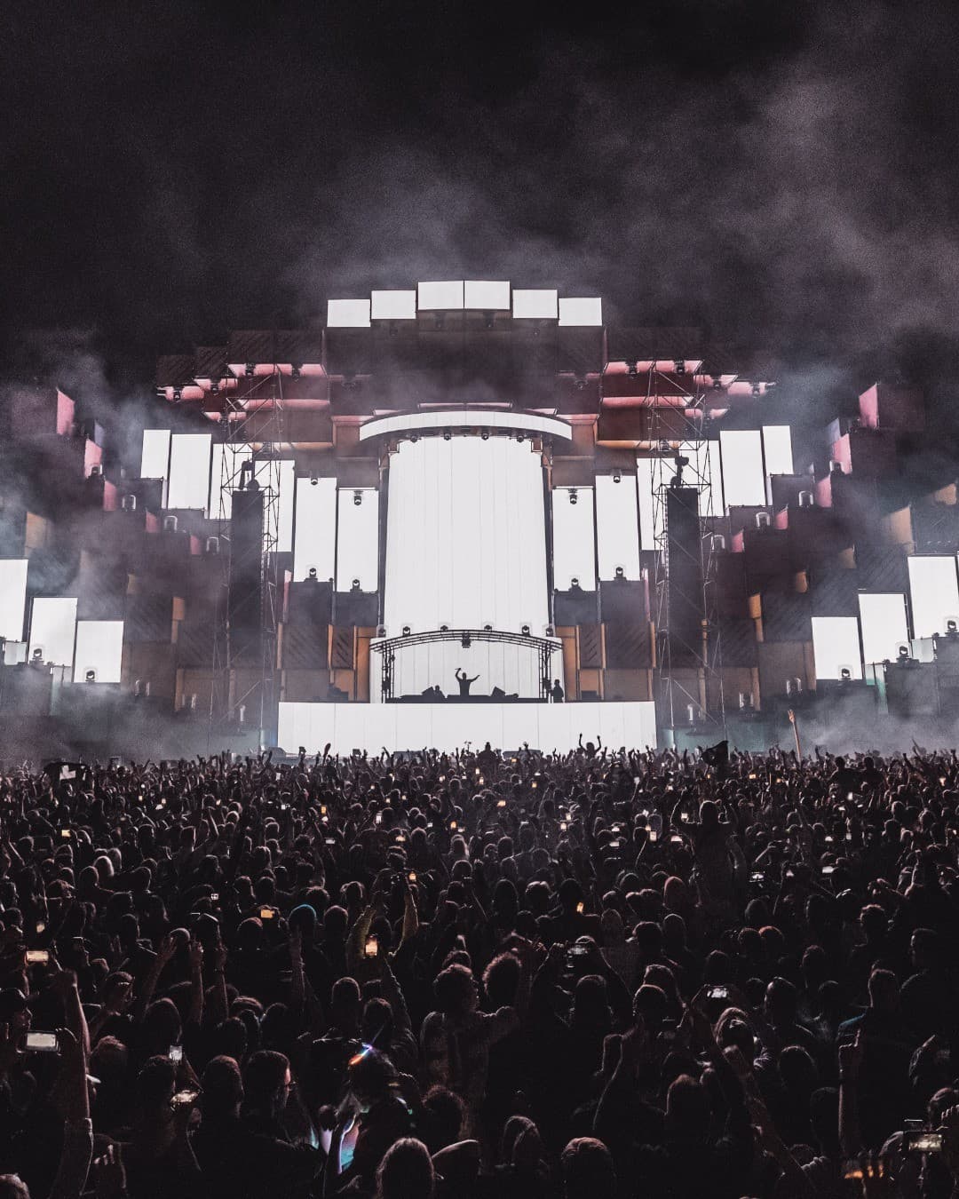 Throwback to @martingarrix's show at this years edition of Electric Love Festiva (4/4)