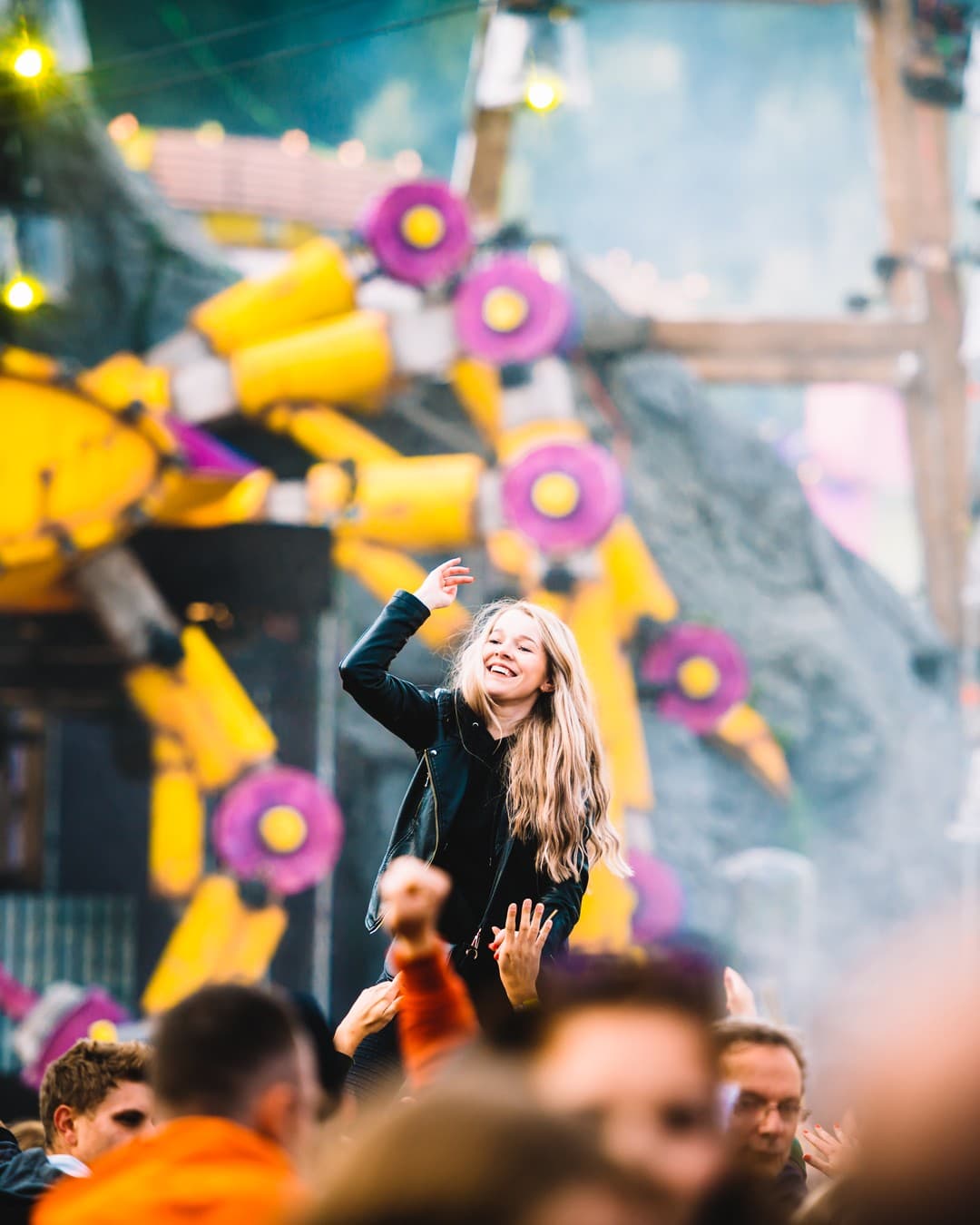 In the claws of the scorpion! ππͺ Where is our hardstyle army?π₯ (1/5)