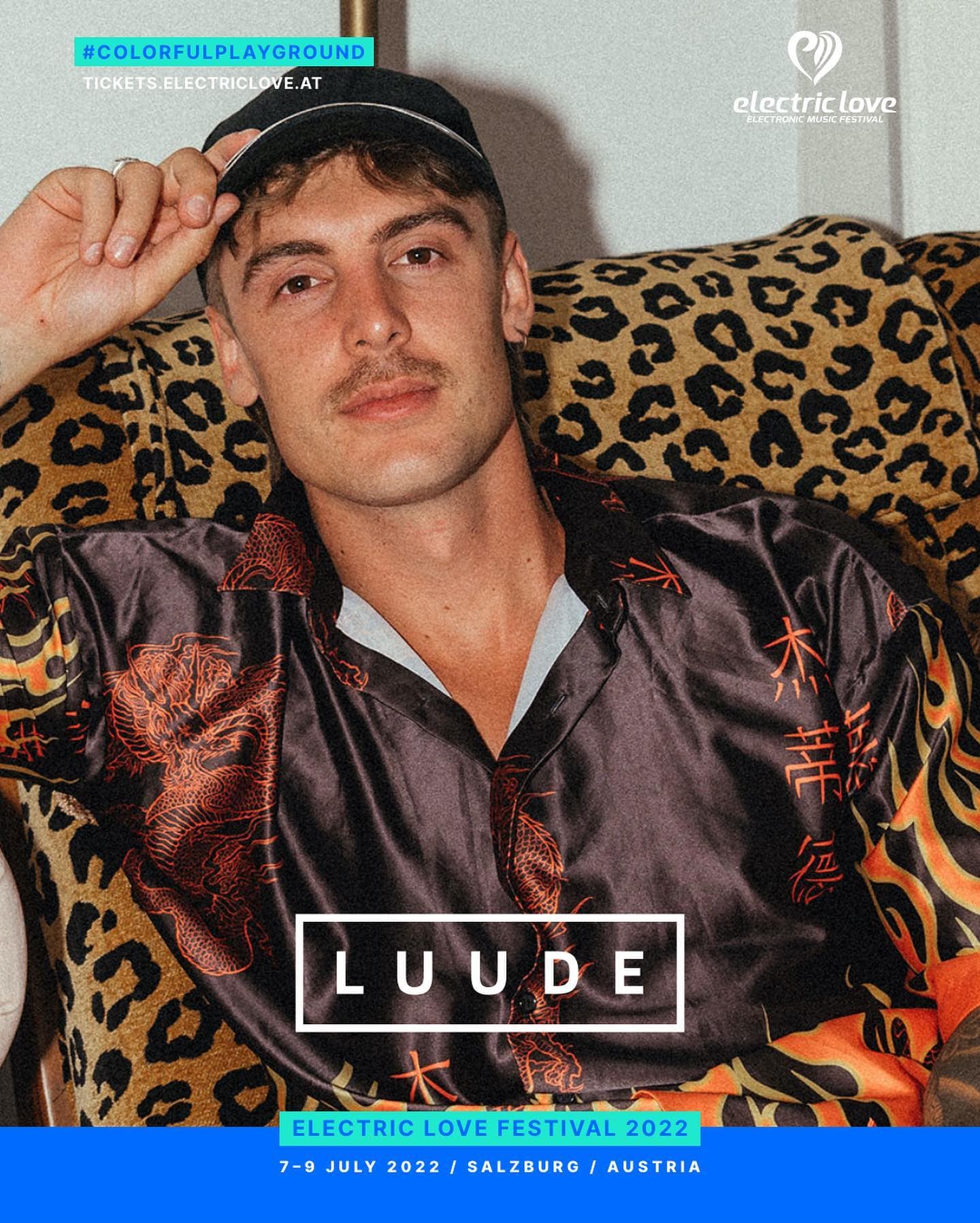 That's new. That's super new. Luude with his cover of "Down Under"! πΆ (1/2)