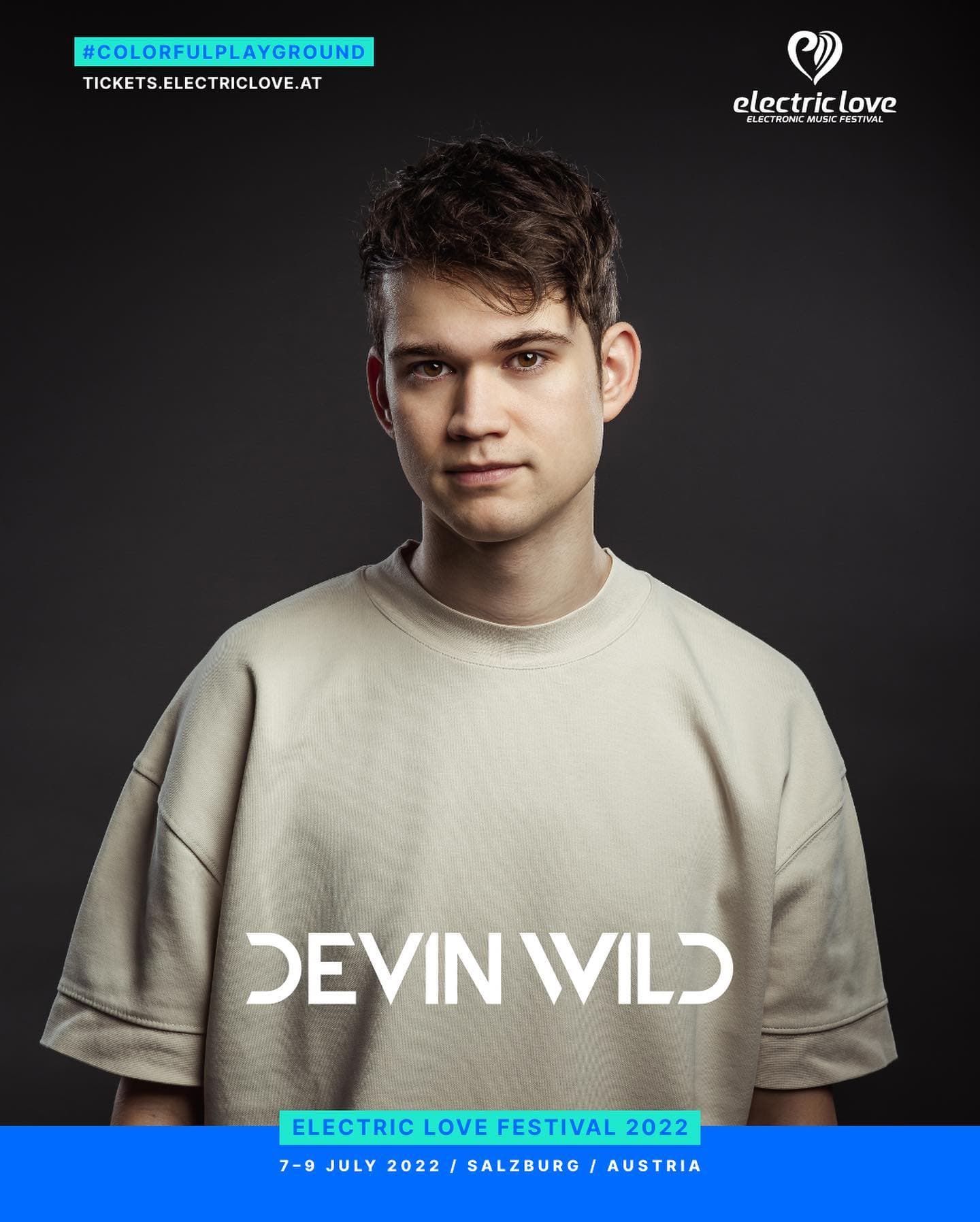 Raise your hands for @devinwildnl ππ (1/2)