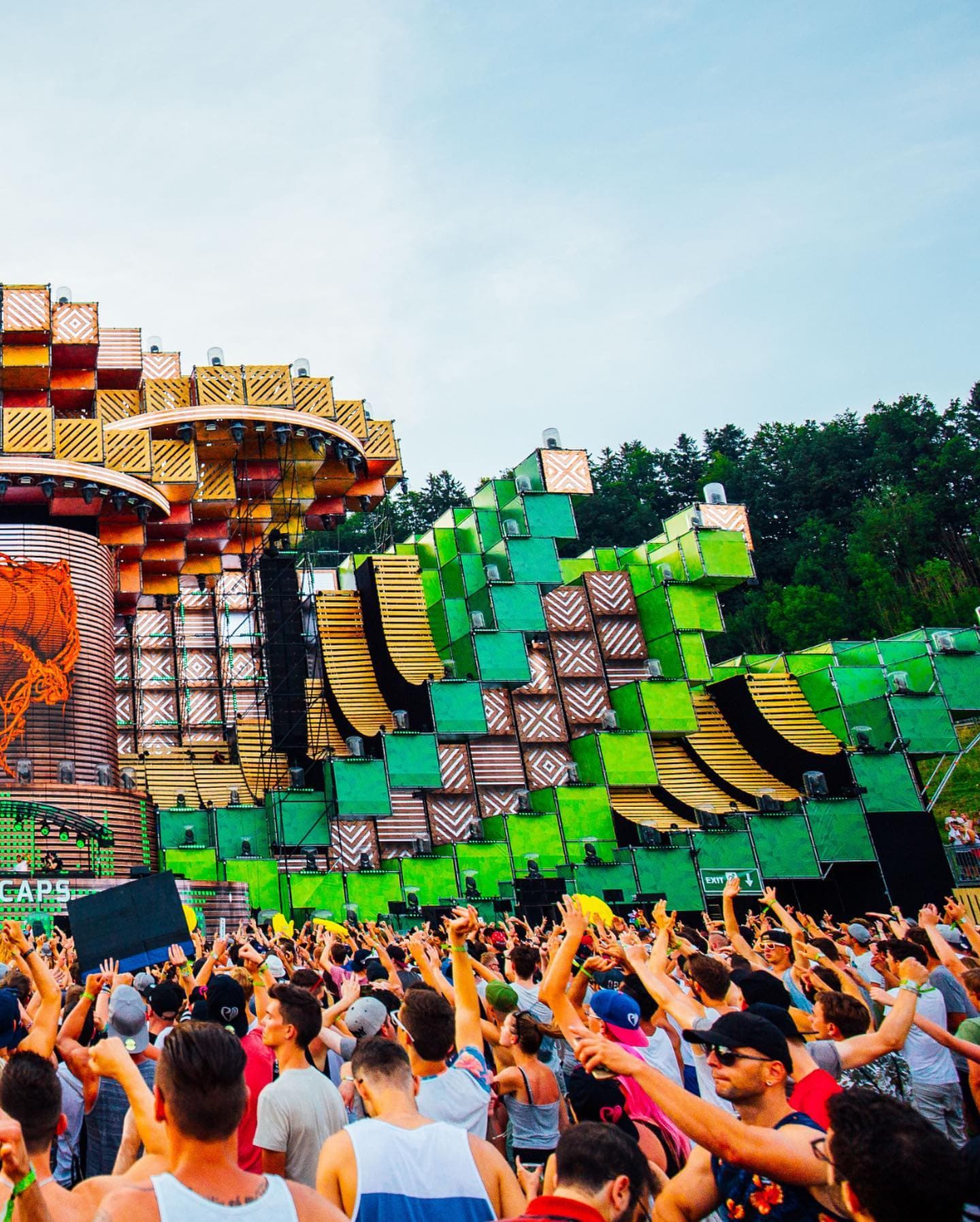Happy Weekend Electric Lovers! β€οΈπ (2/2)